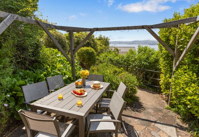 Casa en Torquay - Vane Tower- Historic retreat with Panoramic Sea Views Casa en Torquay - Vane Tower- Historic retreat with Panoramic Sea Views