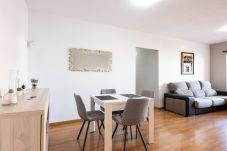 Apartamento en Candelaria - Amplio piso en Candelaria con piscina