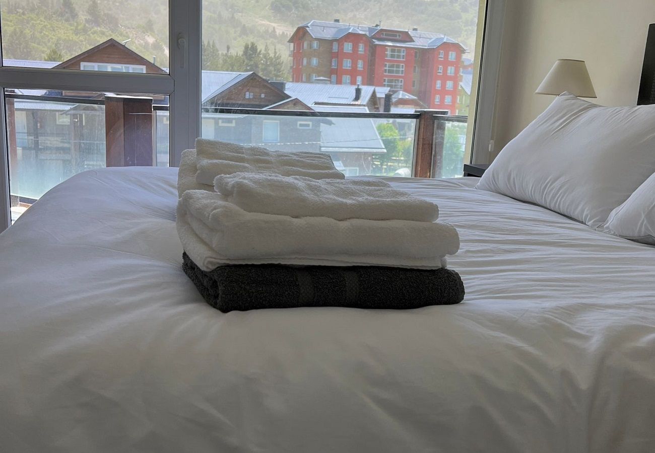 Apartamento en San Carlos de Bariloche - Cate22 Departamento con pileta y jacuzzi  en  complejo Latitud Catedral