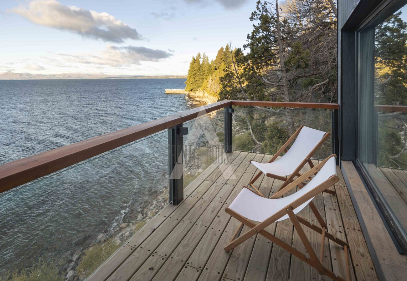 Casa en San Carlos de Bariloche - HUAPI48C | Villa exclusiva sobre el Nahuel Huapi con HOT TUBE