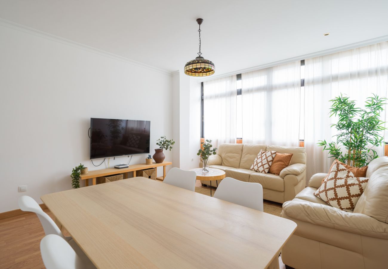 Apartamento en Las Palmas de Gran Canaria - Moderno piso de 3 habitaciones cerca de Triana