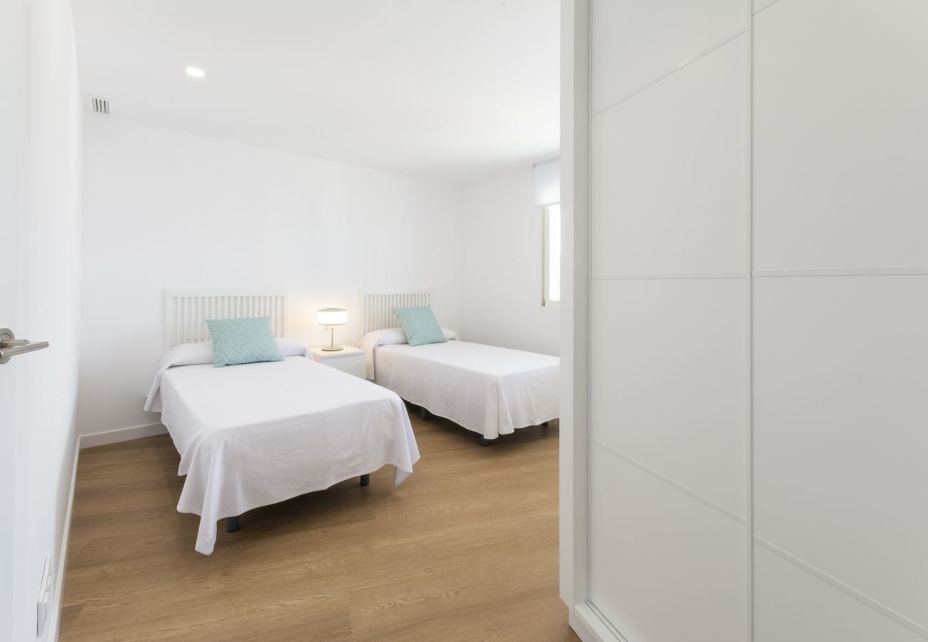 Apartamento en Playa de Gandía - AG PIRÁMIDE