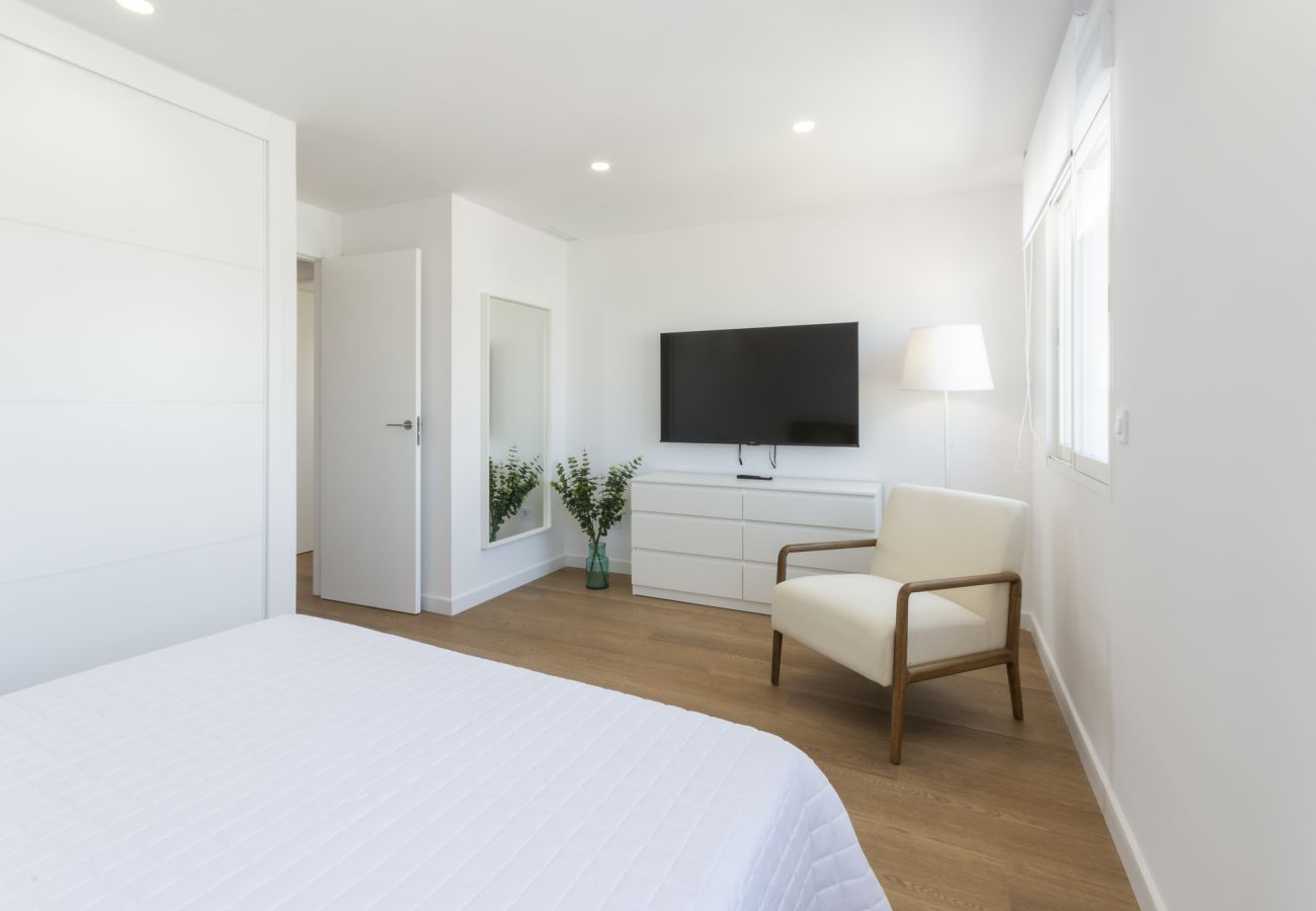 Apartamento en Playa de Gandía - AG PIRÁMIDE