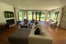 Casa en San Carlos de Bariloche - ARE53 CASA MODERNA, MUY CÓMODA Y CON SALIDA DIRECTA A LA CANCHA DE GOLF