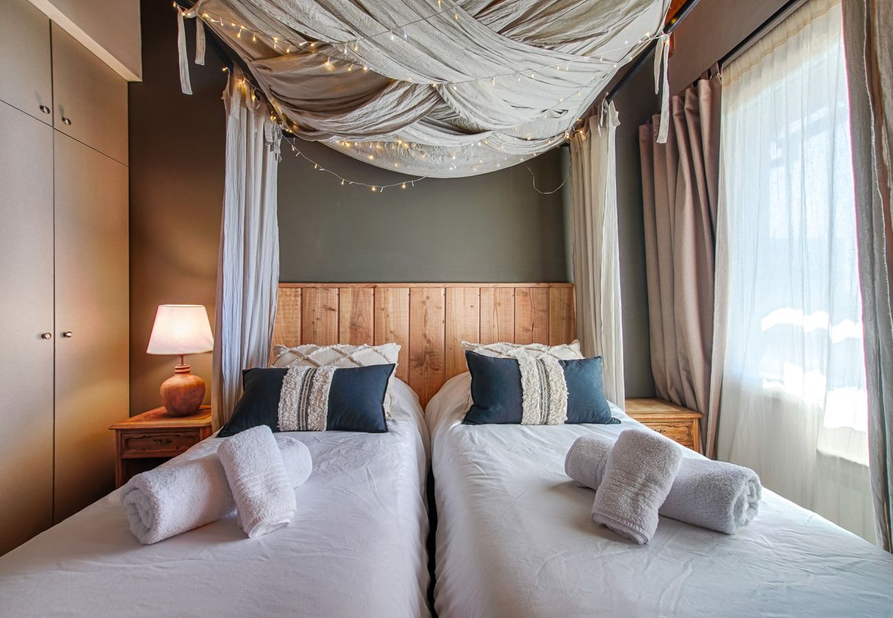 Apartamento en San Carlos de Bariloche - Montaña departamento con vista al lago y estacionamiento en Bariloche