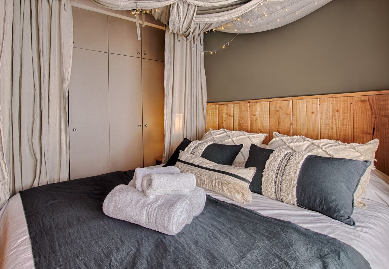 Apartamento en San Carlos de Bariloche - Montaña departamento con vista al lago y estacionamiento en Bariloche