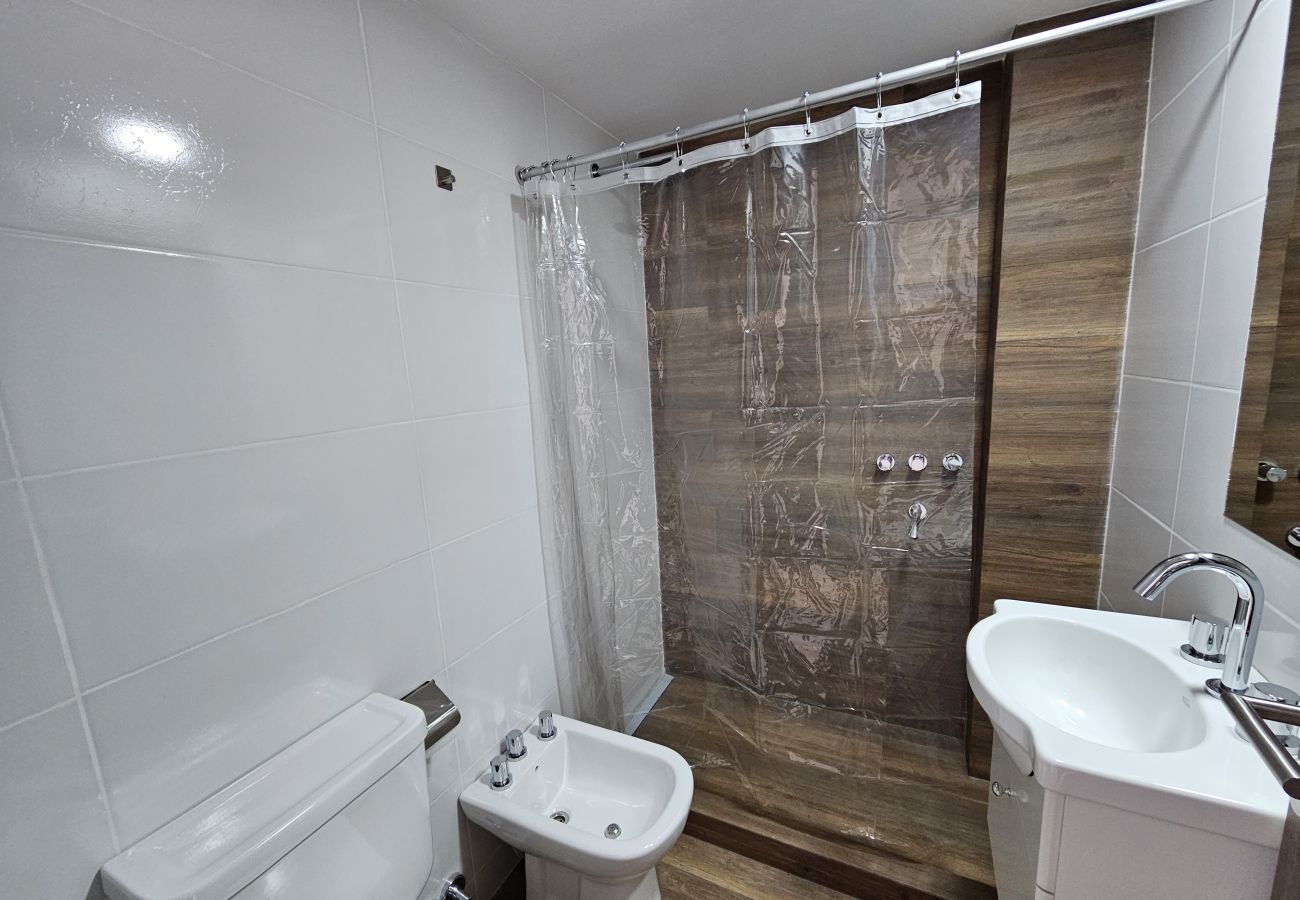 Apartamento en San Carlos de Bariloche - Ideal para familia con estacionamiento en Bariloche