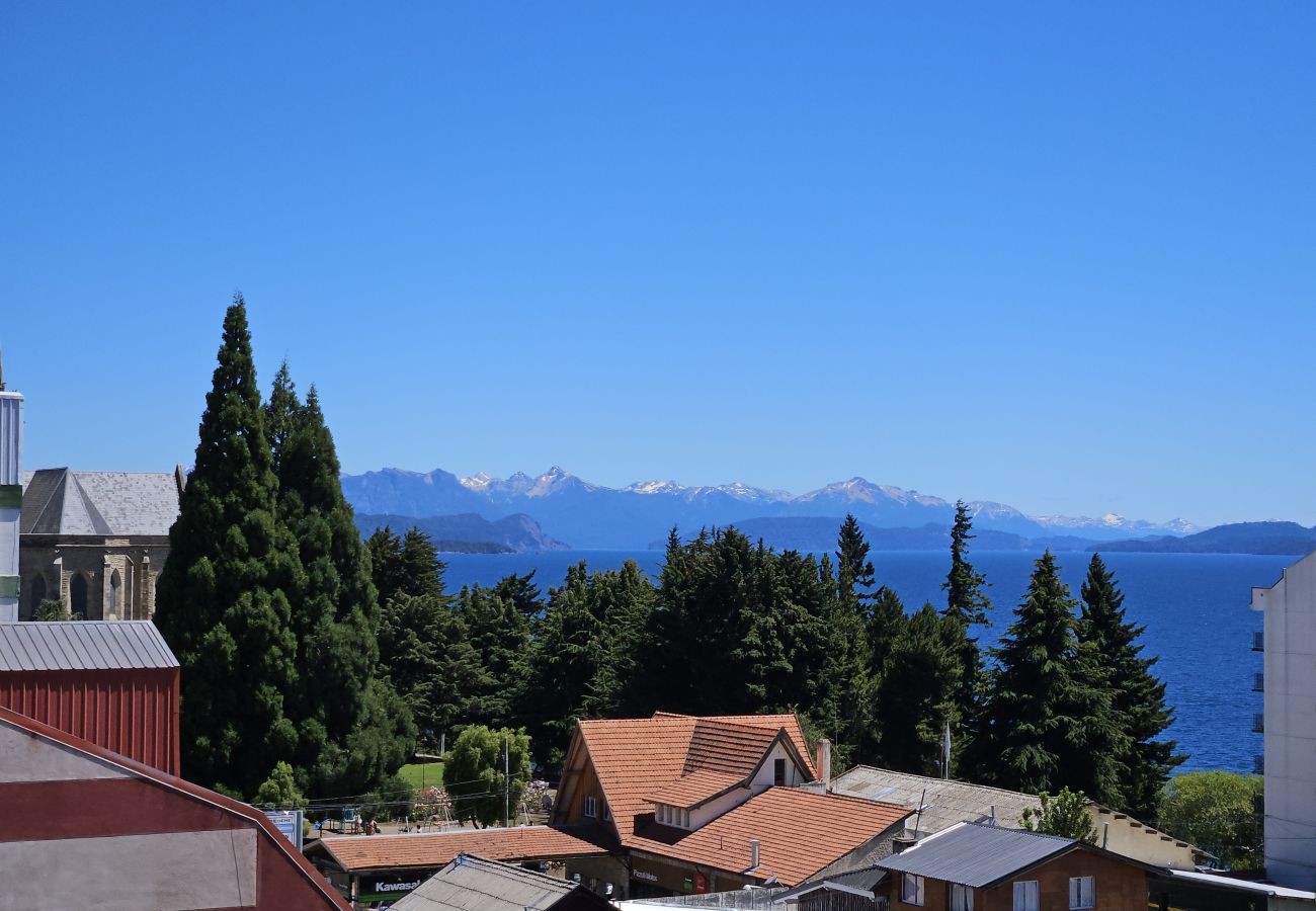 Apartamento en San Carlos de Bariloche - Ideal para familia con estacionamiento en Bariloche