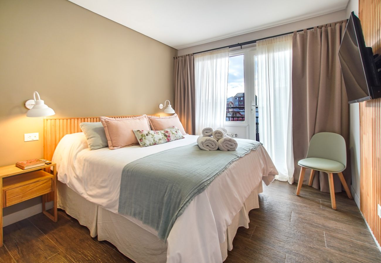 Apartamento en San Carlos de Bariloche - Mutisia departamento con vista al lago y  Catedral en Bariloche