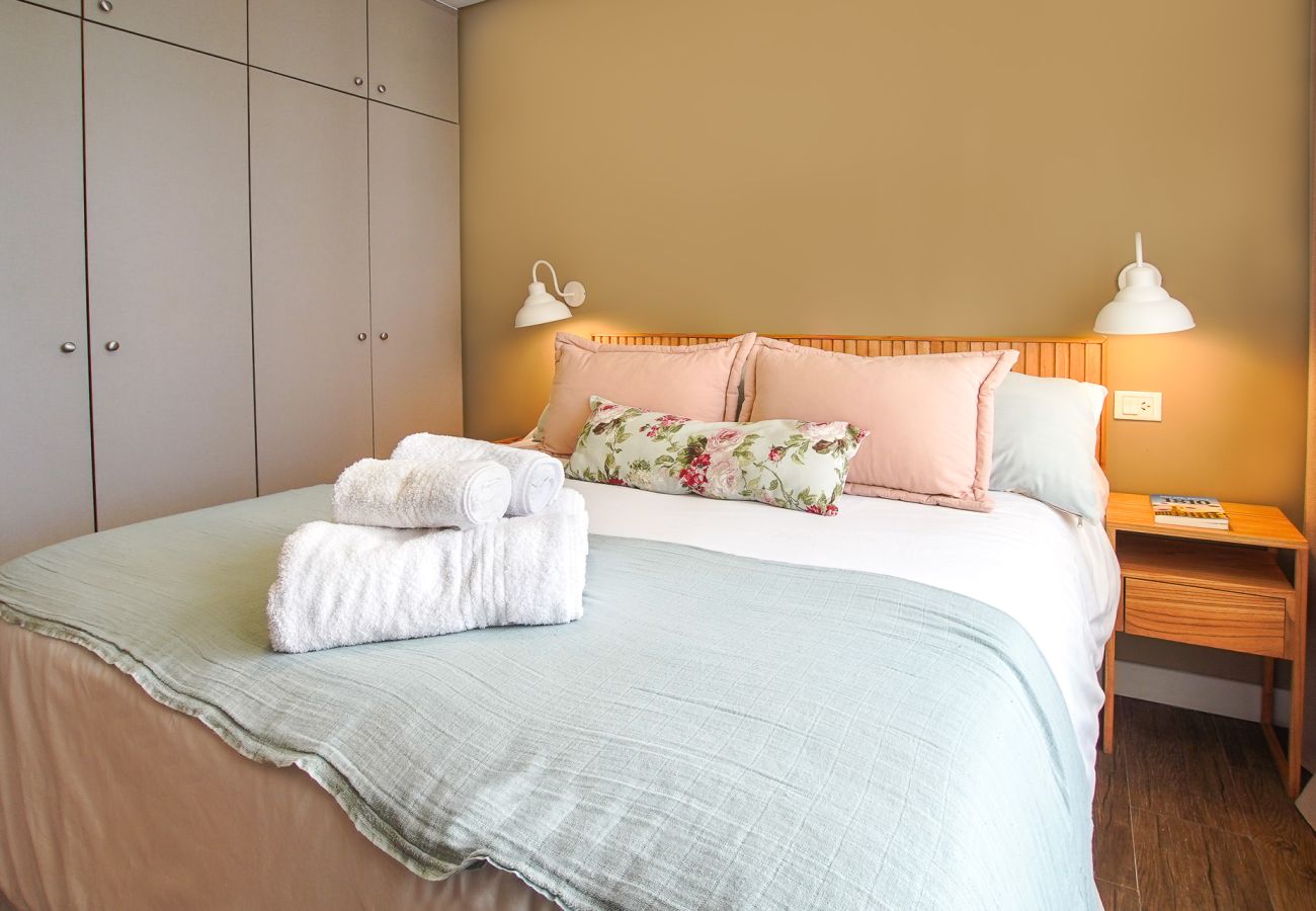 Apartamento en San Carlos de Bariloche - Mutisia departamento con vista al lago y  Catedral en Bariloche