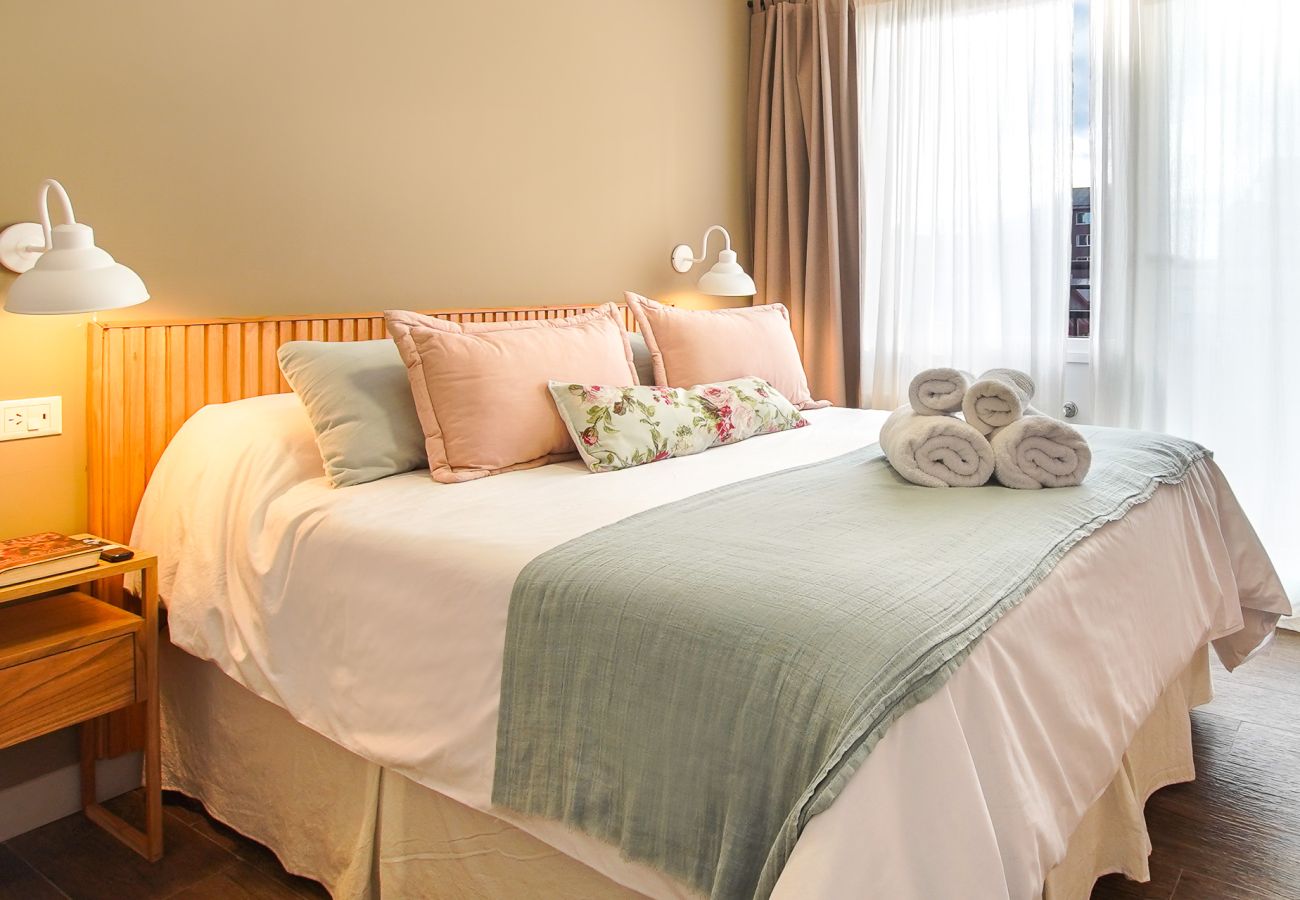 Apartamento en San Carlos de Bariloche - Mutisia departamento con vista al lago y  Catedral en Bariloche