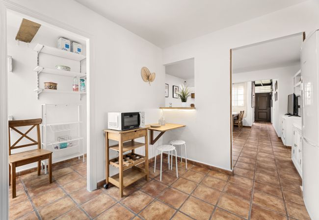 Apartamento en Playa Honda - La Casa de Tara: Tu Refugio de Sol y Mar en Playa Honda Apartamento en Playa Honda - La Casa de Tara: Tu Refugio de Sol y Mar en Playa Honda