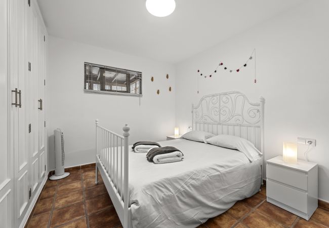 Apartamento en Playa Honda - La Casa de Tara: Tu Refugio de Sol y Mar en Playa Honda Apartamento en Playa Honda - La Casa de Tara: Tu Refugio de Sol y Mar en Playa Honda
