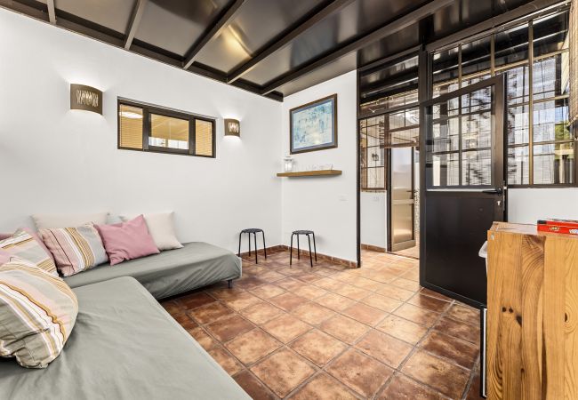 Apartamento en Playa Honda - La Casa de Tara: Tu Refugio de Sol y Mar en Playa Honda Apartamento en Playa Honda - La Casa de Tara: Tu Refugio de Sol y Mar en Playa Honda