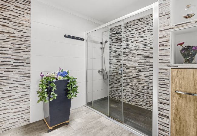 Apartamento en Playa Honda - Casa Zafiro | Apartamento Vacacional en Lanzarote Apartamento en Playa Honda - Casa Zafiro | Apartamento Vacacional en Lanzarote
