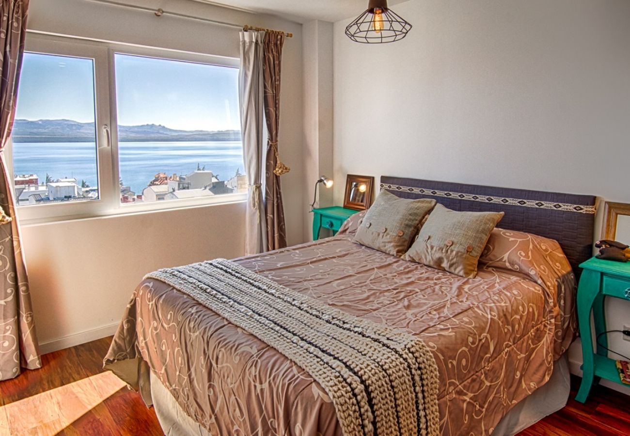 Apartamento en San Carlos de Bariloche - Periscopio departamento con una impresionante vista al lago Nahuel Huapi