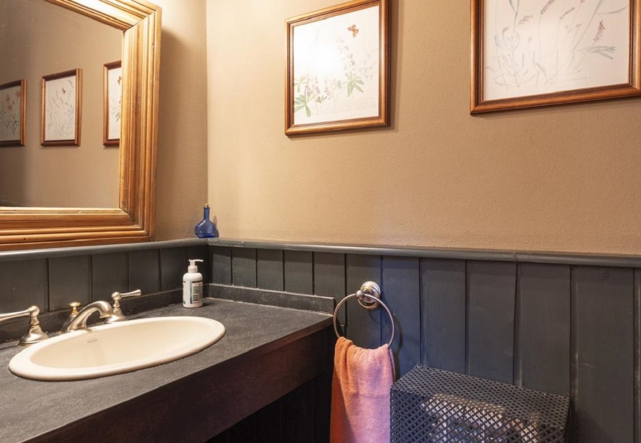 Casa en San Carlos de Bariloche - VENAH01 CÁLIDA Y CÓMODA CASA EN BARRIO CERRADO CON COSTA DE LAGO