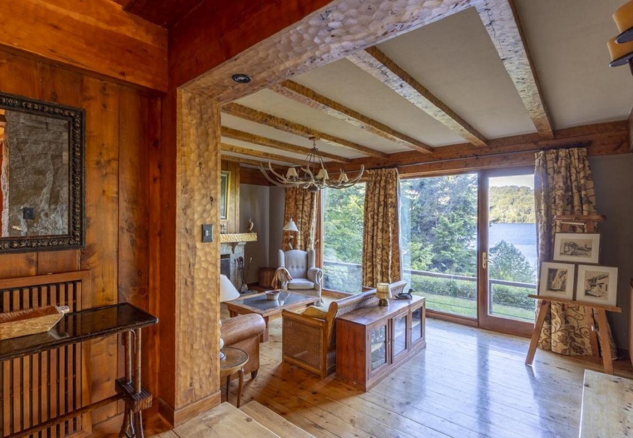 Casa en San Carlos de Bariloche - VENAH01 CÁLIDA Y CÓMODA CASA EN BARRIO CERRADO CON COSTA DE LAGO