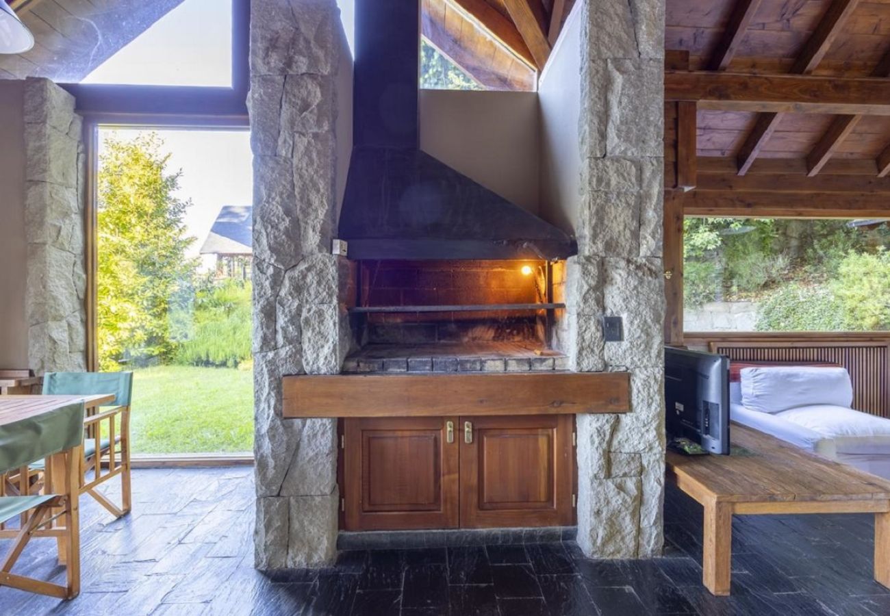 Casa en San Carlos de Bariloche - VENAH01 CÁLIDA Y CÓMODA CASA EN BARRIO CERRADO CON COSTA DE LAGO
