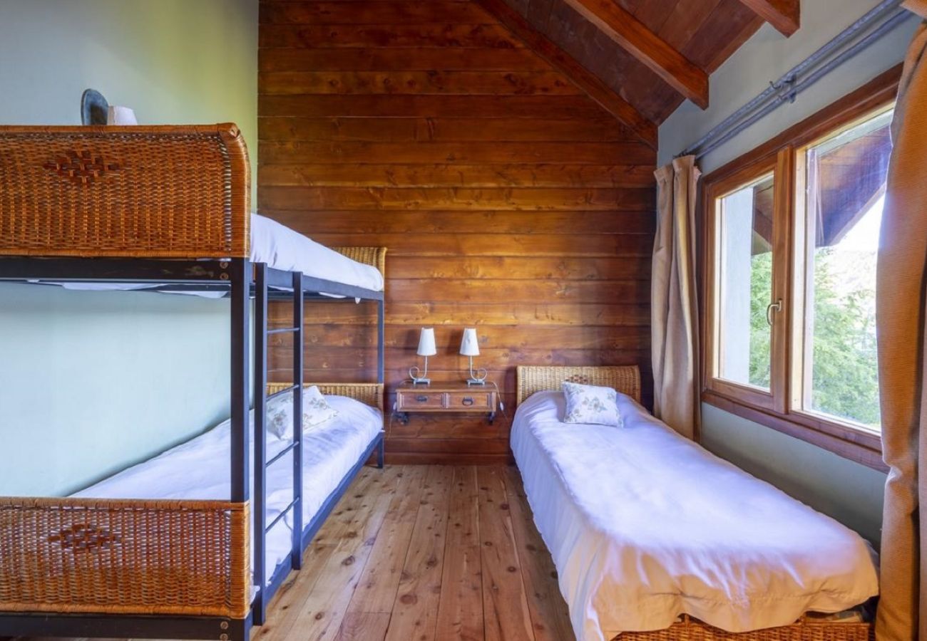 Casa en San Carlos de Bariloche - VENAH01 CÁLIDA Y CÓMODA CASA EN BARRIO CERRADO CON COSTA DE LAGO