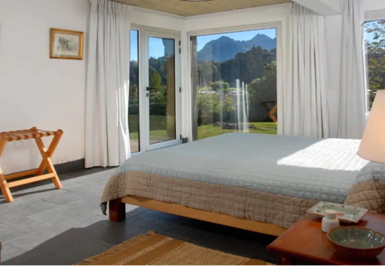 Casa en San Carlos de Bariloche - Casa frente a Llao Llao en Bariloche