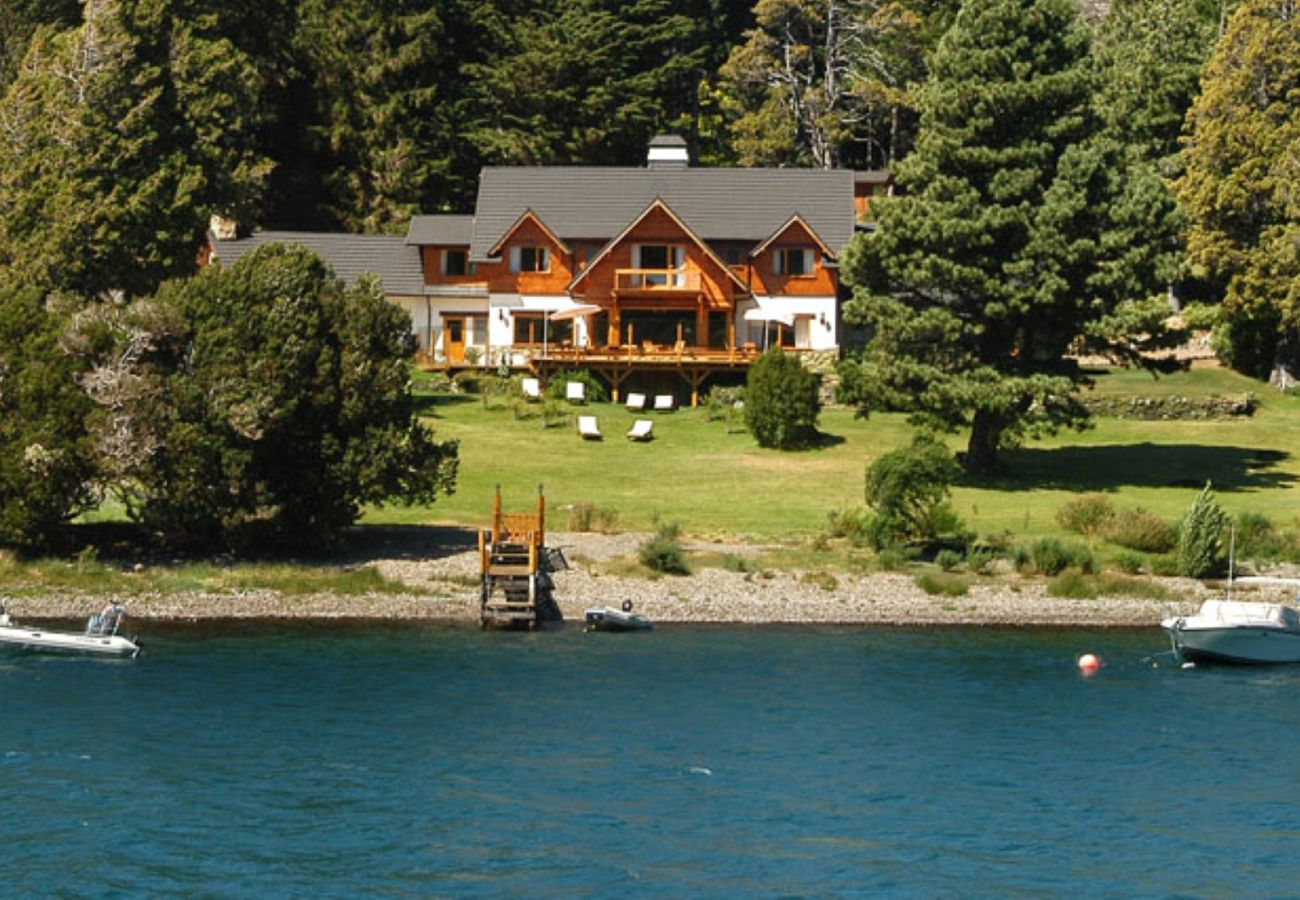 Casa en San Carlos de Bariloche - Espectacular casa frente al lago Nahuel Huapi