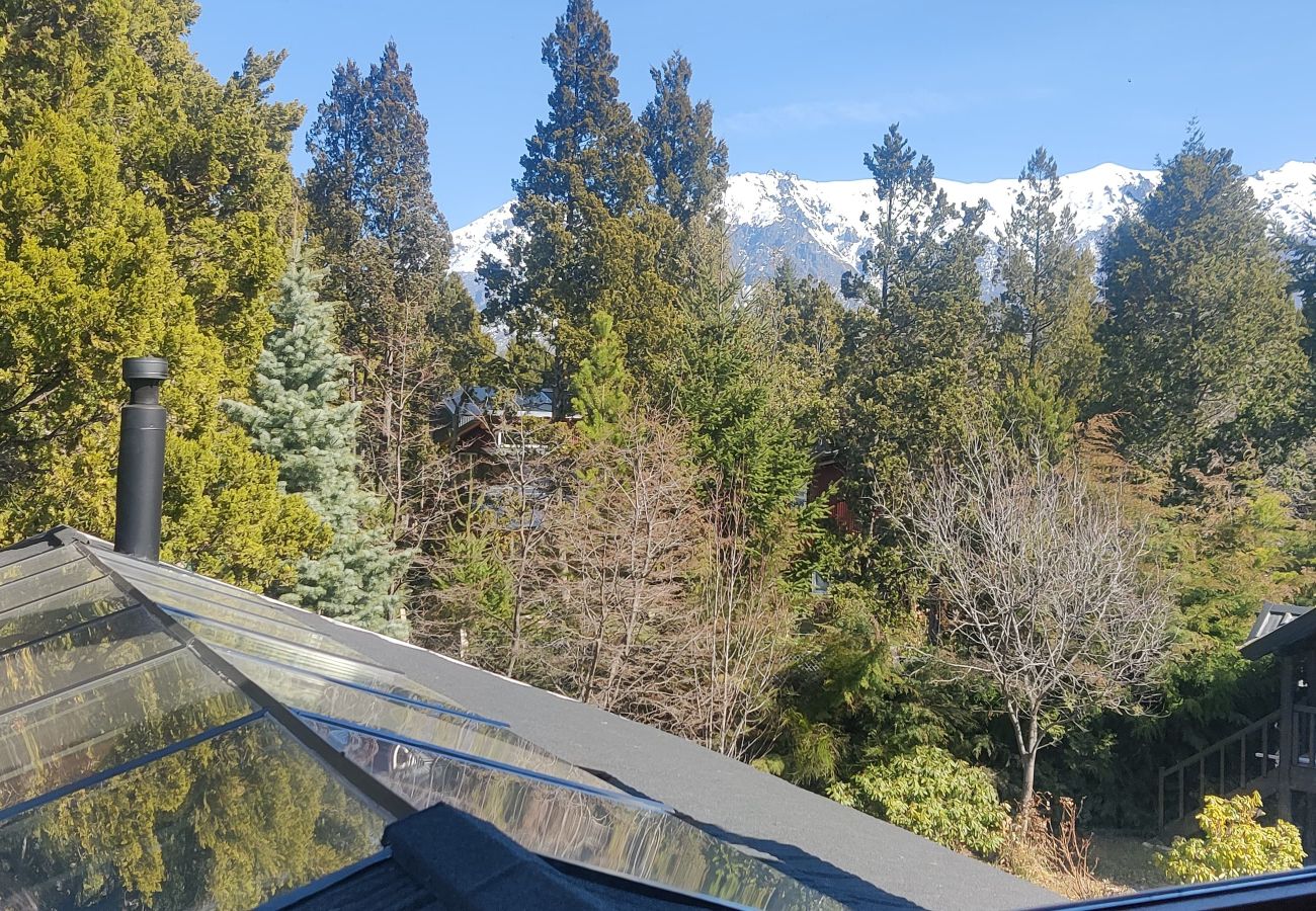 Casa en San Carlos de Bariloche - ARE55 ESPECTACULAR CASA CON QUINCHO INTEGRADO Y PILETA CLIMATIZADA