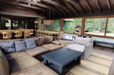 Casa en San Carlos de Bariloche - ARE55 ESPECTACULAR CASA CON QUINCHO INTEGRADO Y PILETA CLIMATIZADA