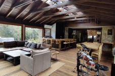 Casa en San Carlos de Bariloche - ARE55 ESPECTACULAR CASA CON QUINCHO INTEGRADO Y PILETA CLIMATIZADA