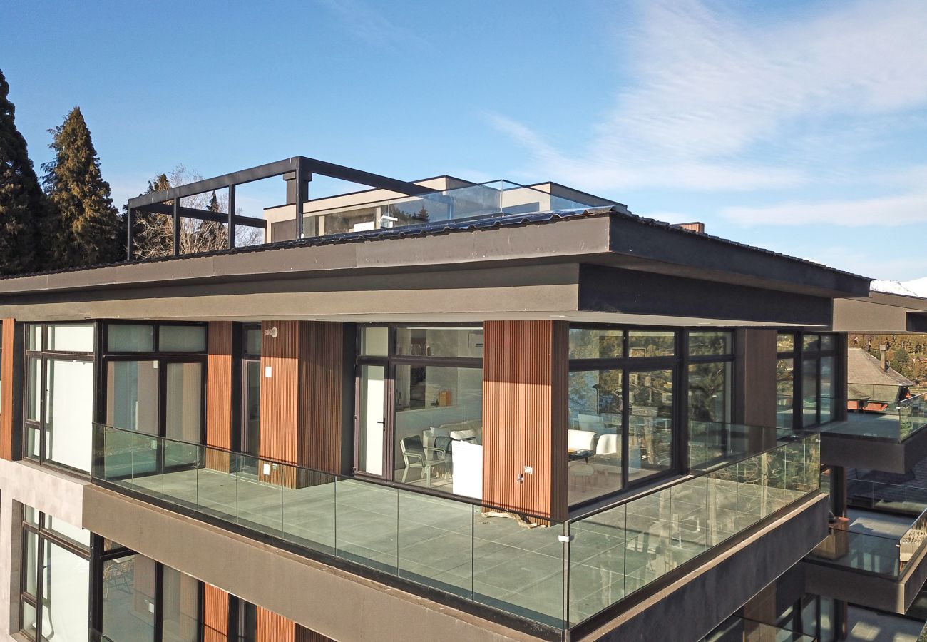 Apartamento en San Carlos de Bariloche - HUAPI43C Departamento de lujo sobre el lago Nahuel Huapi en moderno complejo