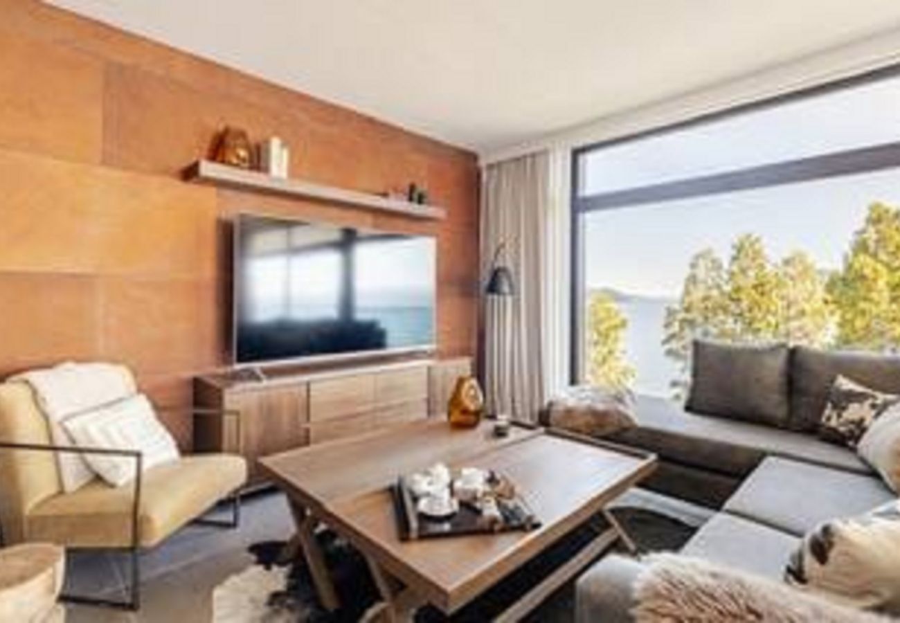 Apartamento en San Carlos de Bariloche - HUAPI50 – Jacuzzi, Pileta y Vista al Lago