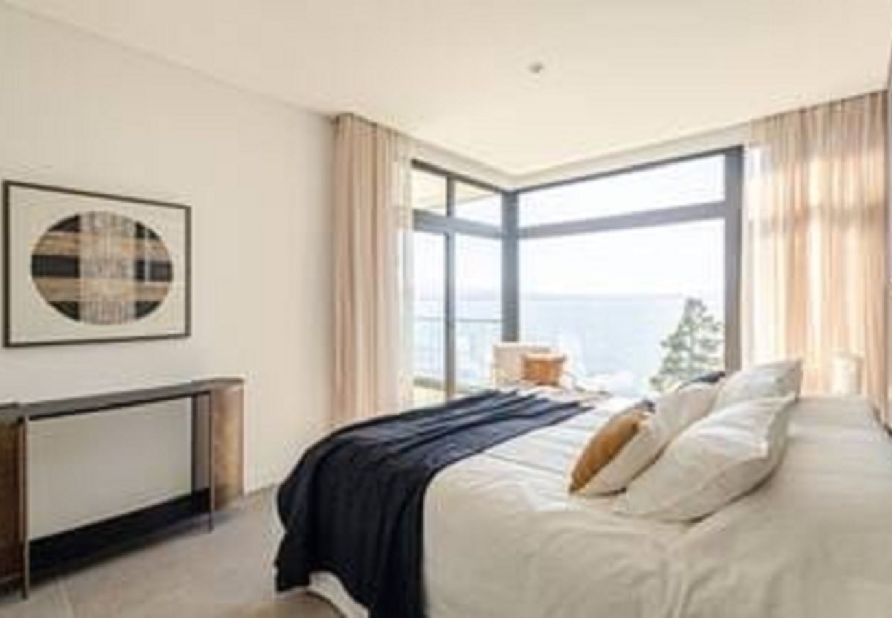 Apartamento en San Carlos de Bariloche - HUAPI50 – Jacuzzi, Pileta y Vista al Lago