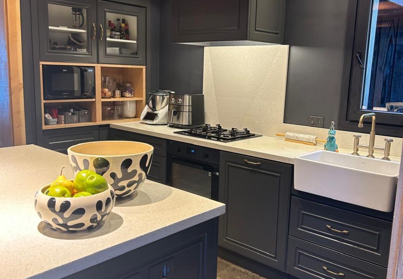 Casa en San Carlos de Bariloche - ARE21 CASA DE MONTAÑA CON VISTA AL LAGO EN ARELAUQUEN