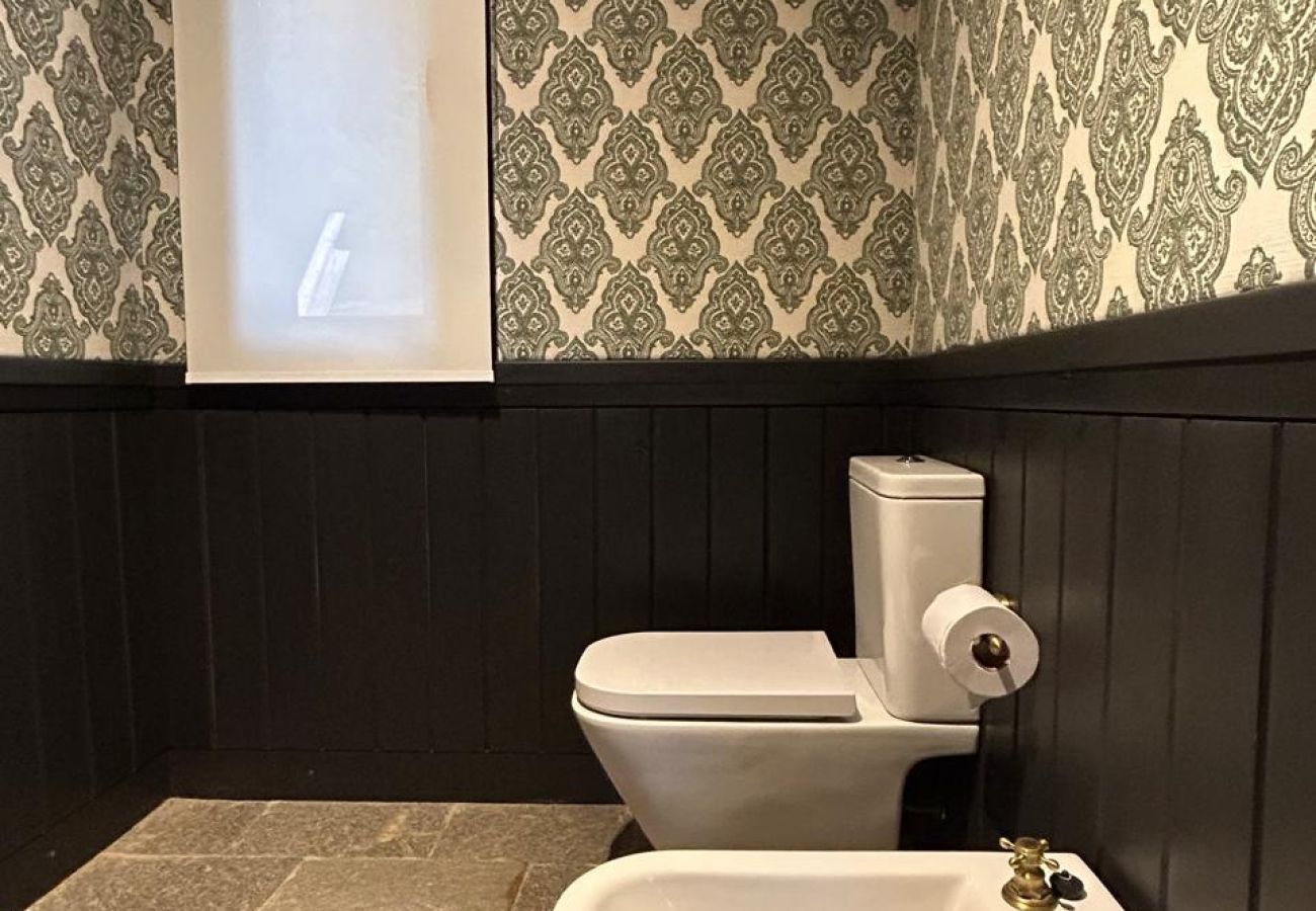 Casa en San Carlos de Bariloche - ARE21 CASA DE MONTAÑA CON VISTA AL LAGO EN ARELAUQUEN