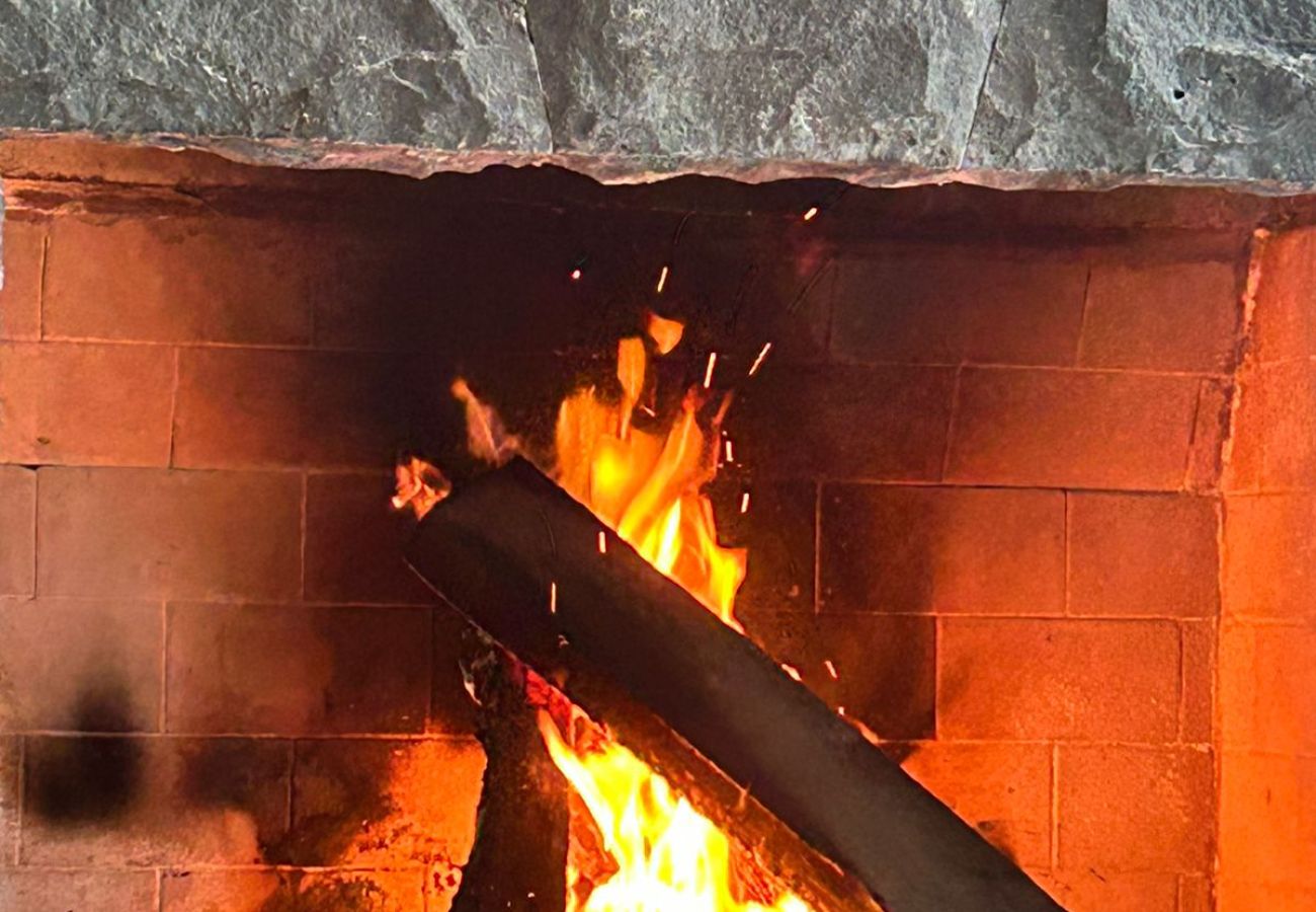 Casa en San Carlos de Bariloche - ARE21 CASA DE MONTAÑA CON VISTA AL LAGO EN ARELAUQUEN