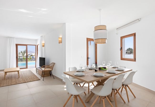 Villa en Playa Blanca -  Villa Navya - Altos de Lanzarote Villa en Playa Blanca -  Villa Navya - Altos de Lanzarote
