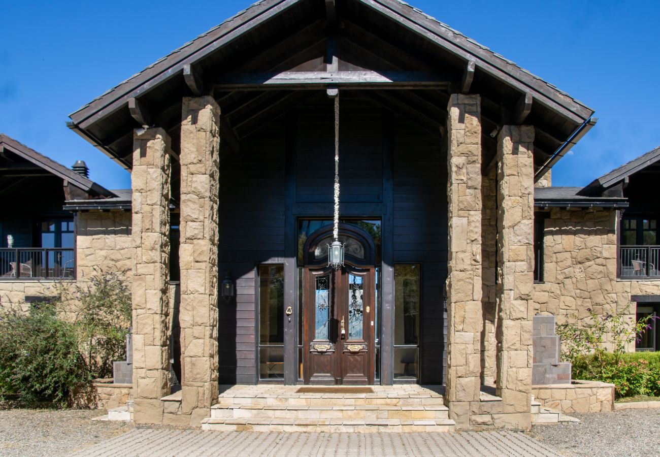 Casa en San Carlos de Bariloche - ARE09 MANSION EN BARILOCHE 