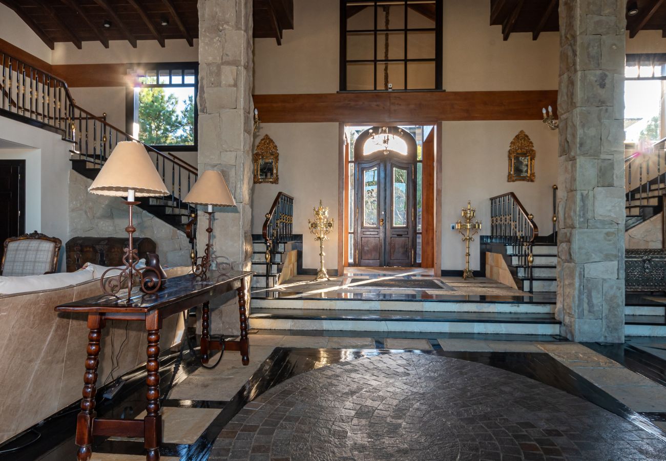 Casa en San Carlos de Bariloche - ARE09 MANSION EN BARILOCHE 