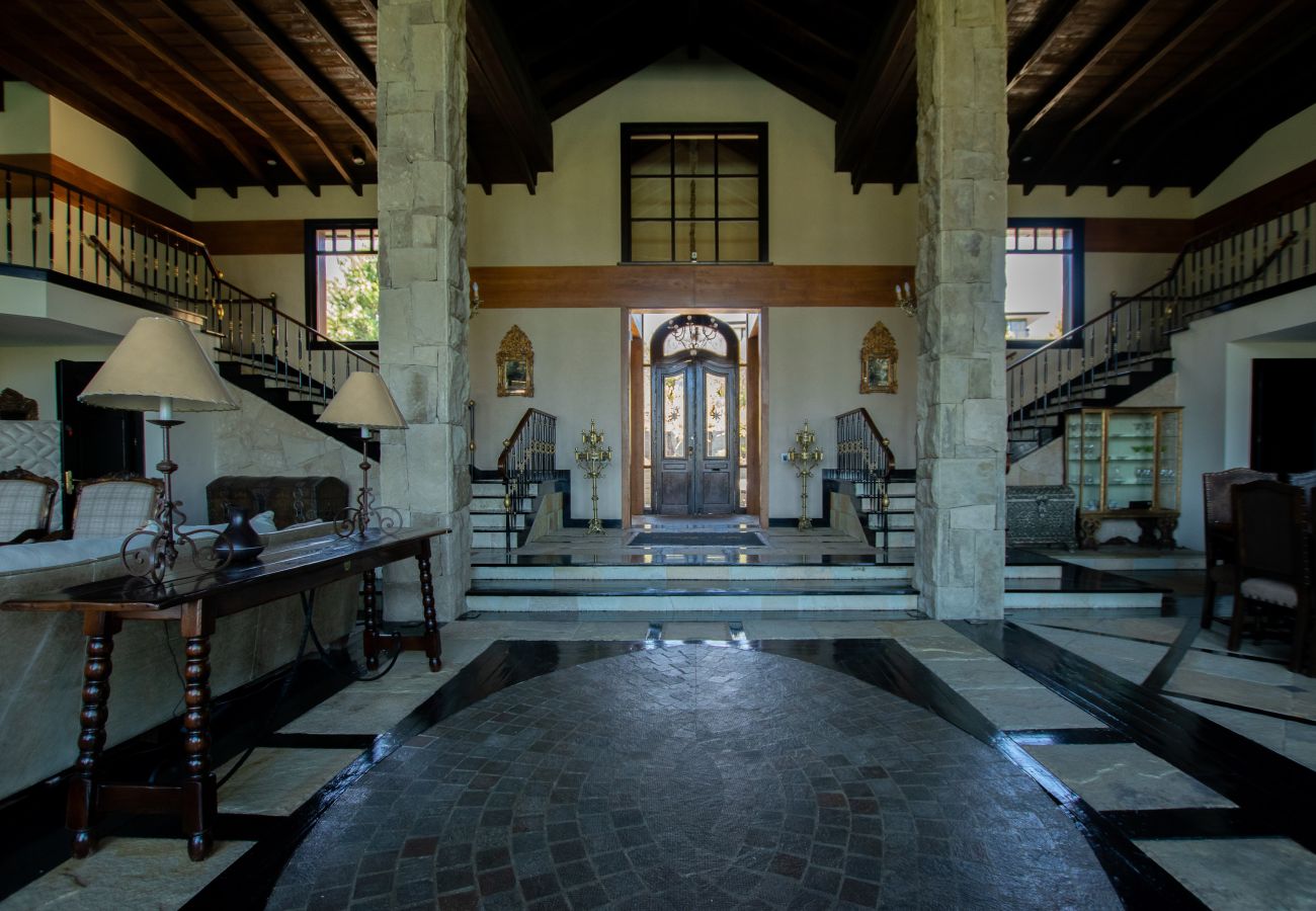 Casa en San Carlos de Bariloche - ARE09 MANSION EN BARILOCHE 