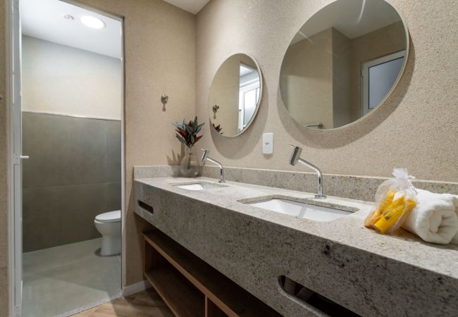 Apartamento en Rio de Janeiro - Vista al mar y balcón con bañera | Q5 Apartamento en Rio de Janeiro - Vista al mar y balcón con bañera | Q5