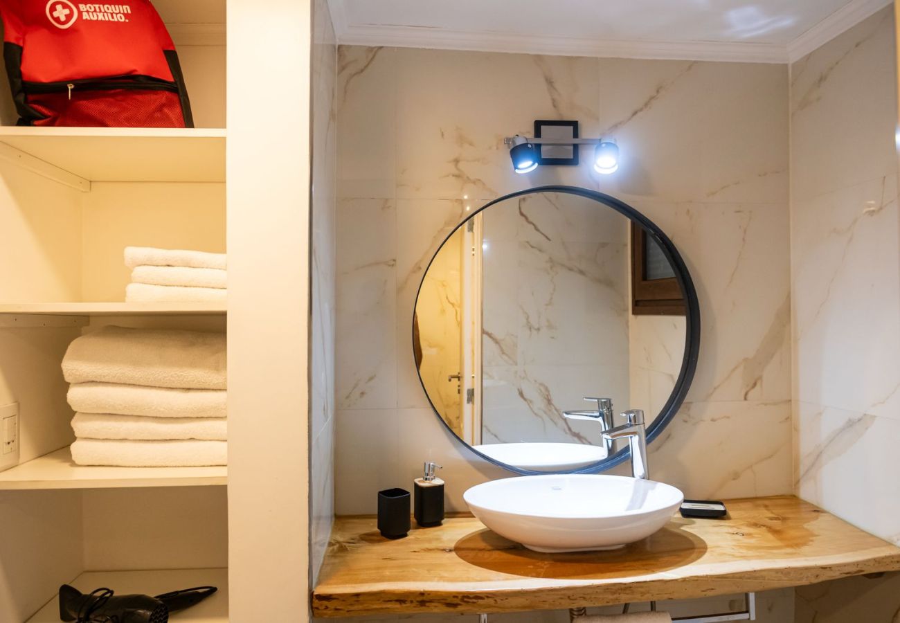 Casa en San Carlos de Bariloche - Hermosa casa a 300 metros del lago Nahuel Huapi