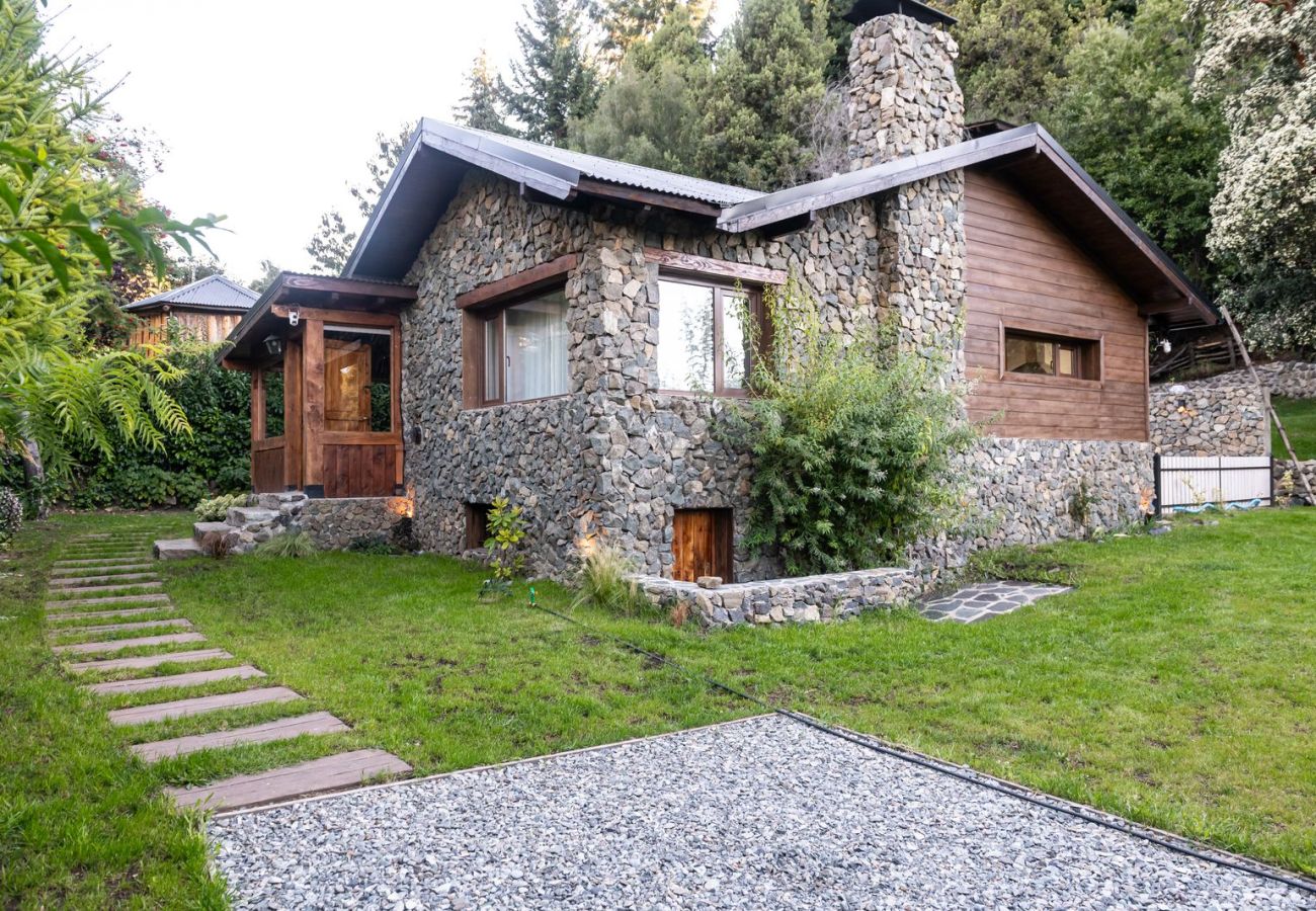 Casa en San Carlos de Bariloche - Hermosa casa a 300 metros del lago Nahuel Huapi
