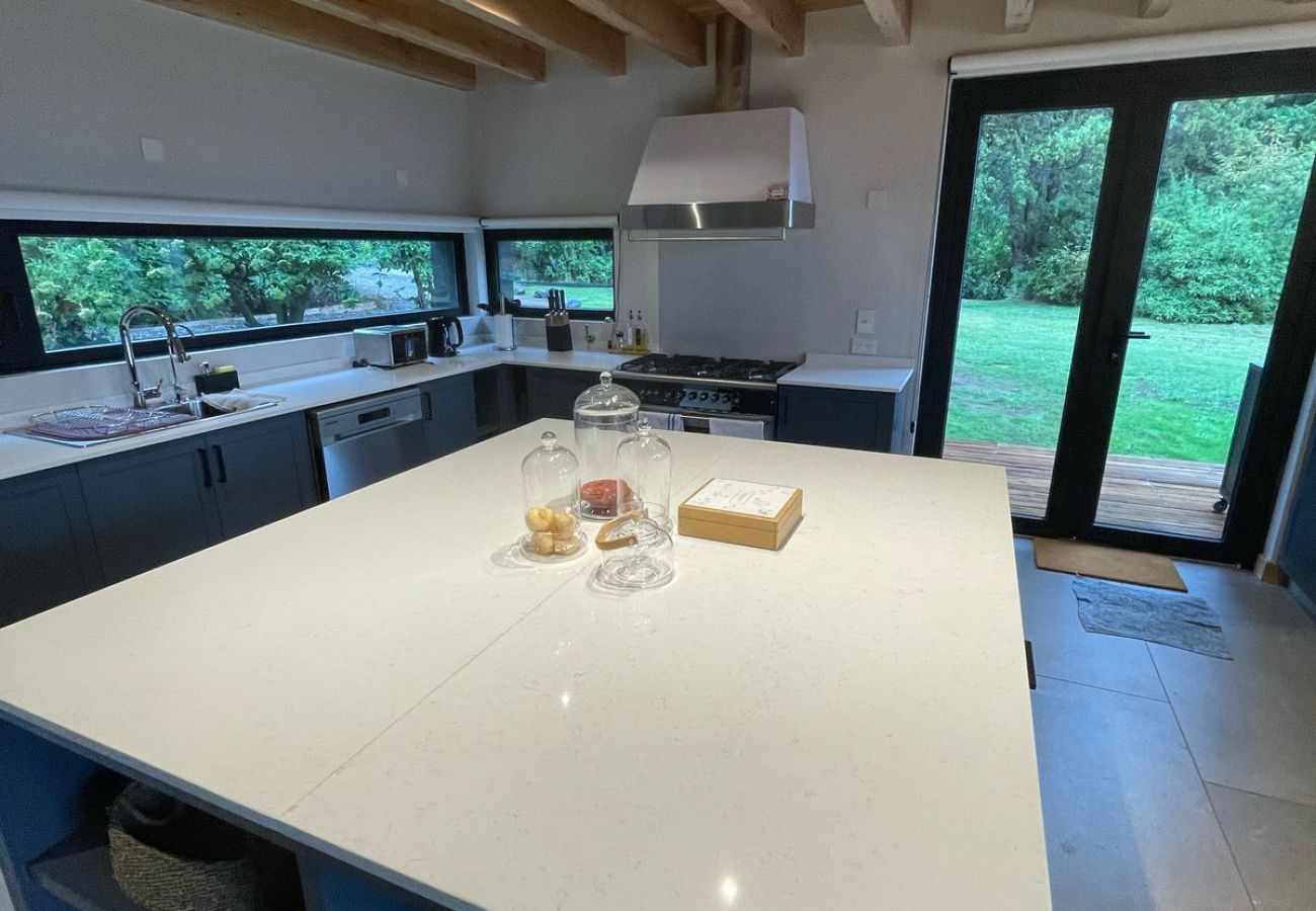 Casa en San Carlos de Bariloche - MORE34C INCREIBLE CASA EN UN ENTORNO ÚNICO CON COSTA DE LAGO Y PLAYA 