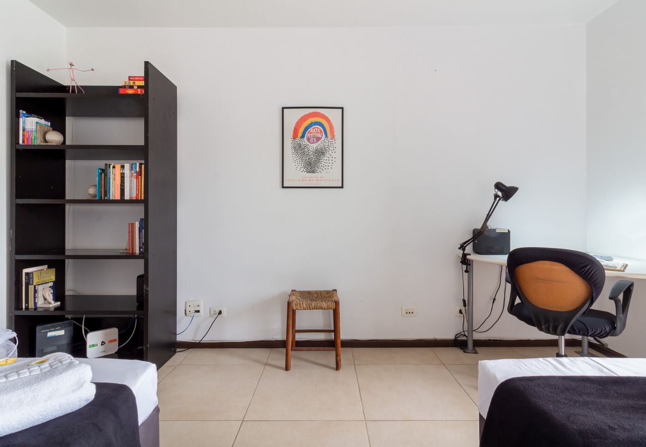 Apartamento en Rio de Janeiro - Comodidad y Tranquilidad en Humaitá | M404