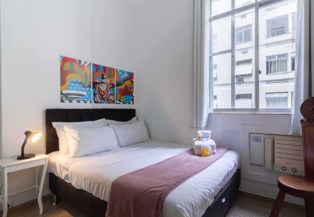 Apartamento en Rio de Janeiro - A 3 minutos de la playa de Copacabana | DU705