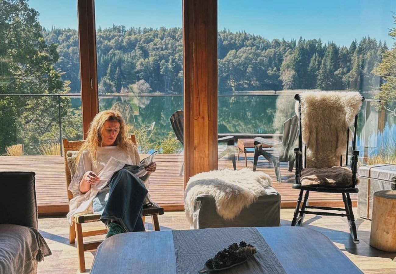 Casa en San Carlos de Bariloche - TREBOL04 CANCHERÍSIMA CASA RECIENTEMENTE REFACCIONADA SOBRE LAGUNA EL TRÉBOL