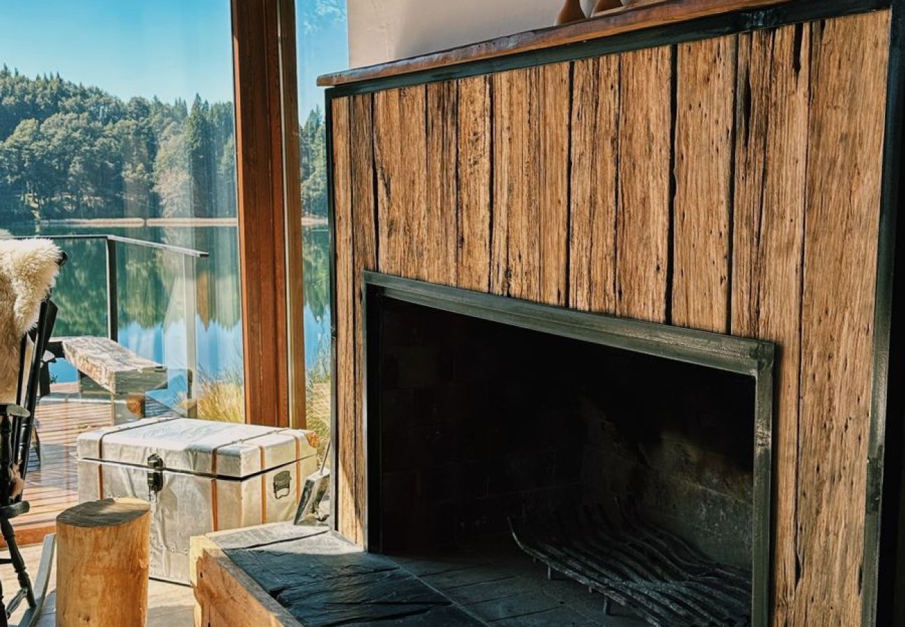 Casa en San Carlos de Bariloche - TREBOL04 CANCHERÍSIMA CASA RECIENTEMENTE REFACCIONADA SOBRE LAGUNA EL TRÉBOL
