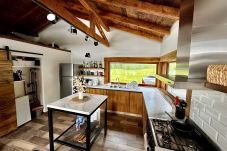 Casa en San Carlos de Bariloche - TREBOL04