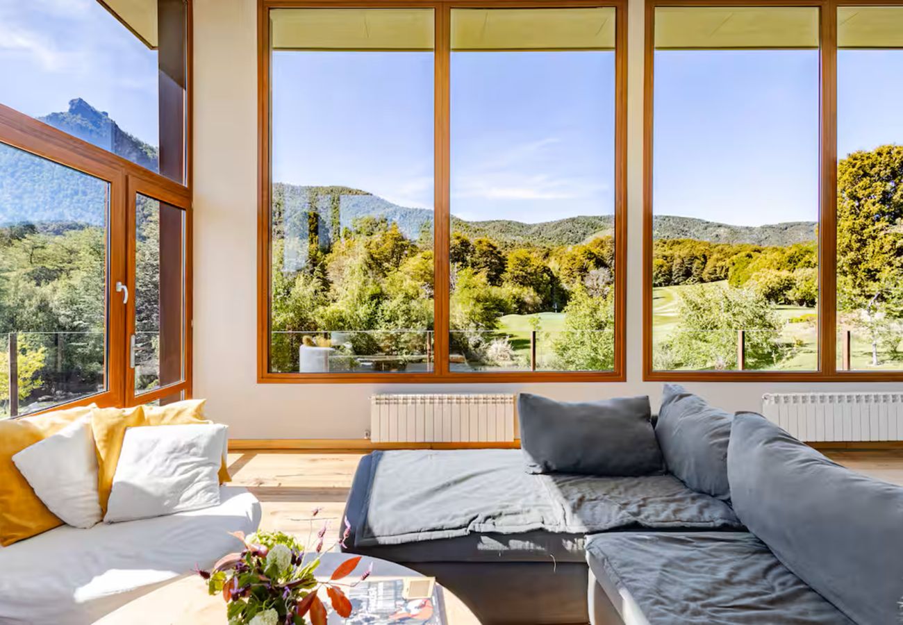 Casa en San Carlos de Bariloche - ARE46 Espectacular Casa en la Cancha de Golf – Arelauquen, Bariloche, Patagonia
