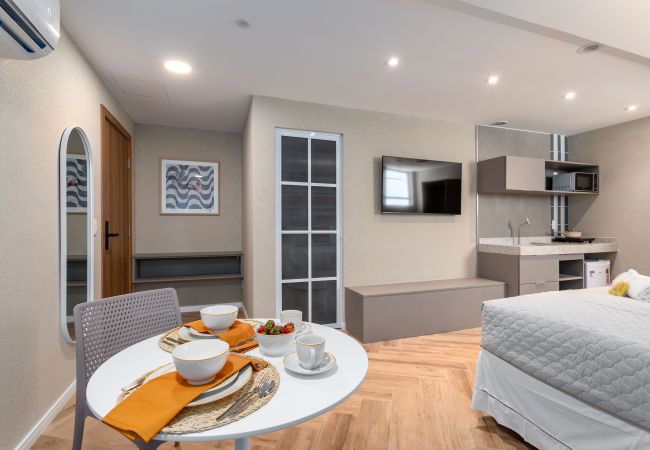 Apartamento en Rio de Janeiro - Encantador estudio a pocos pasos de la playa | CNJ Q6 Apartamento en Rio de Janeiro - Encantador estudio a pocos pasos de la playa | CNJ Q6